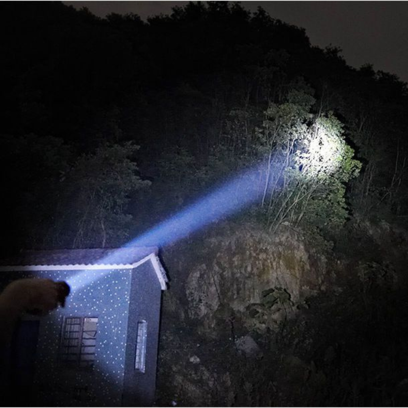 Lanterna Multi Espartana® - Kit completo de sobrevivência